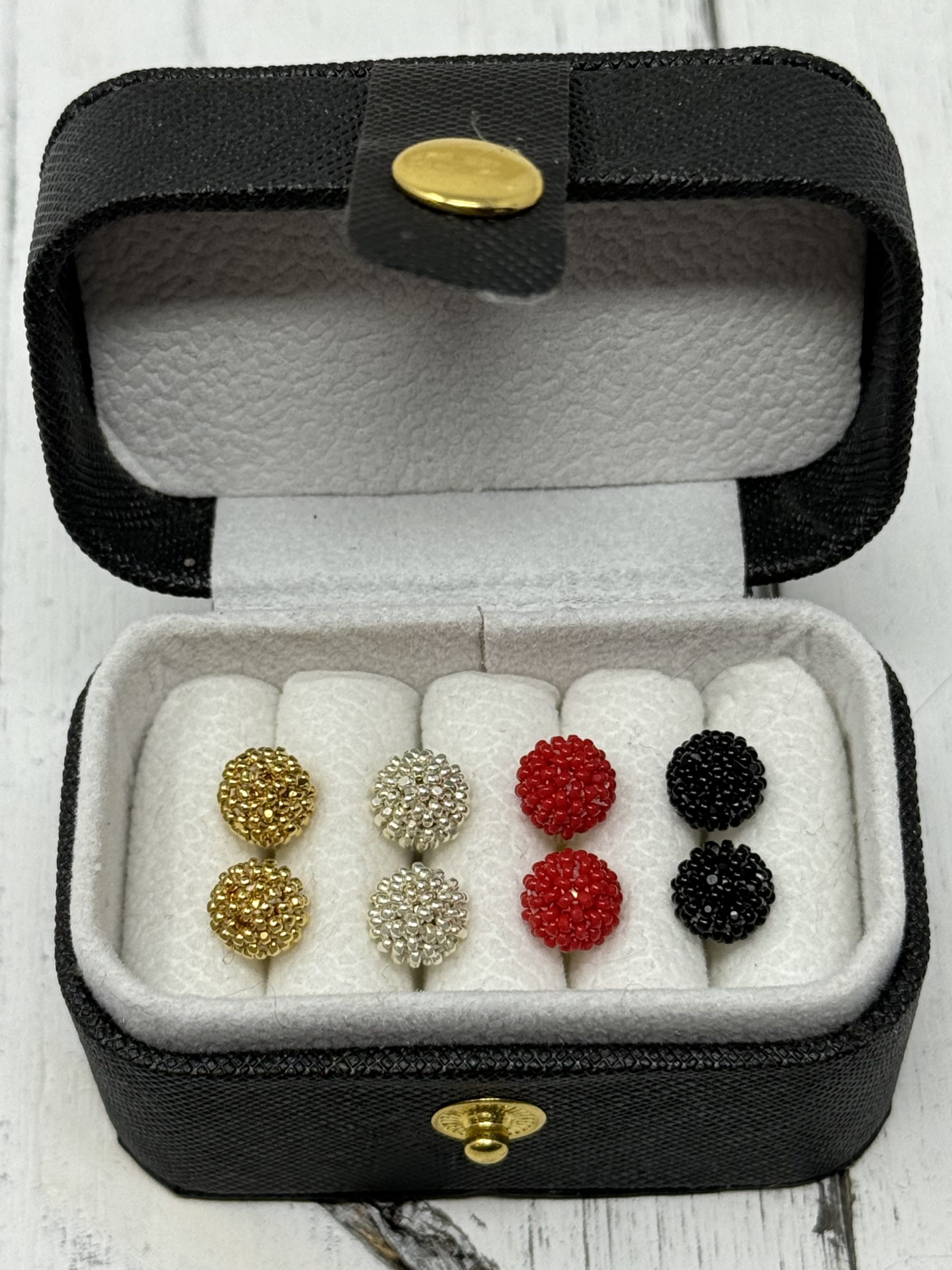 15/0 Charlotte Cuts (4 Pairs) - Image 4